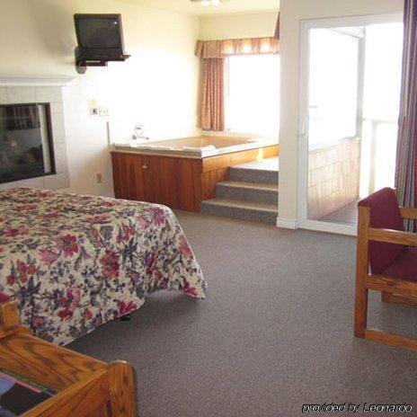 Cozy Cove Beachfront Resort Inn Lincoln City Chambre photo